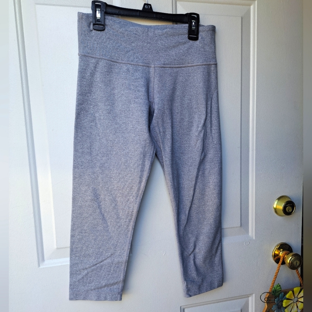 Lululemon leggings🩶